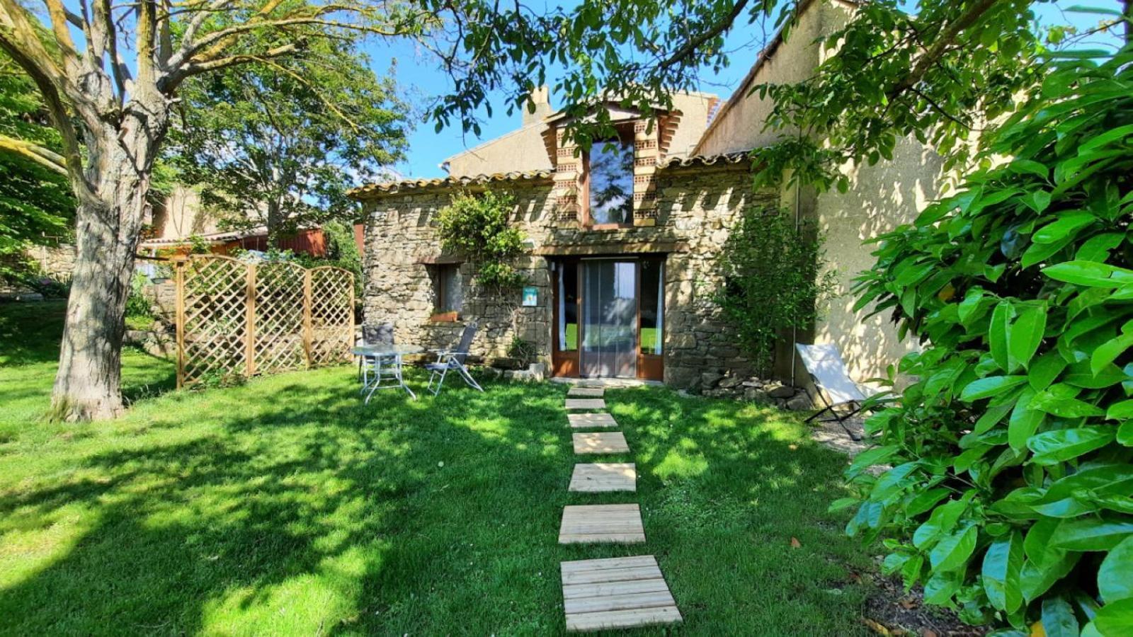 La petite maison dans la prairie Cassaignes Extérieur photo